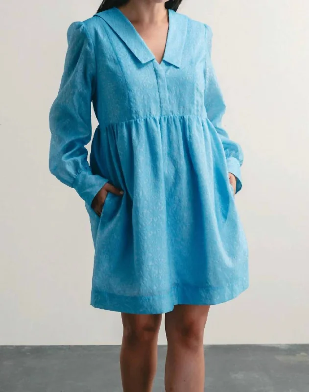 Avenue Dress In Cyan Blue