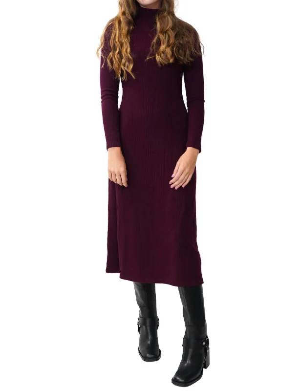 Ribbed Mock Neck Dress In Cassis