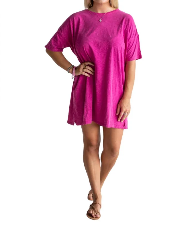 Delta T-Shirt Dress In Magenta