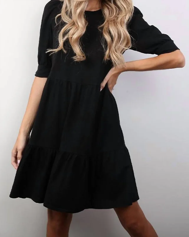 3/4 Sleeve Tiered Dress In Black