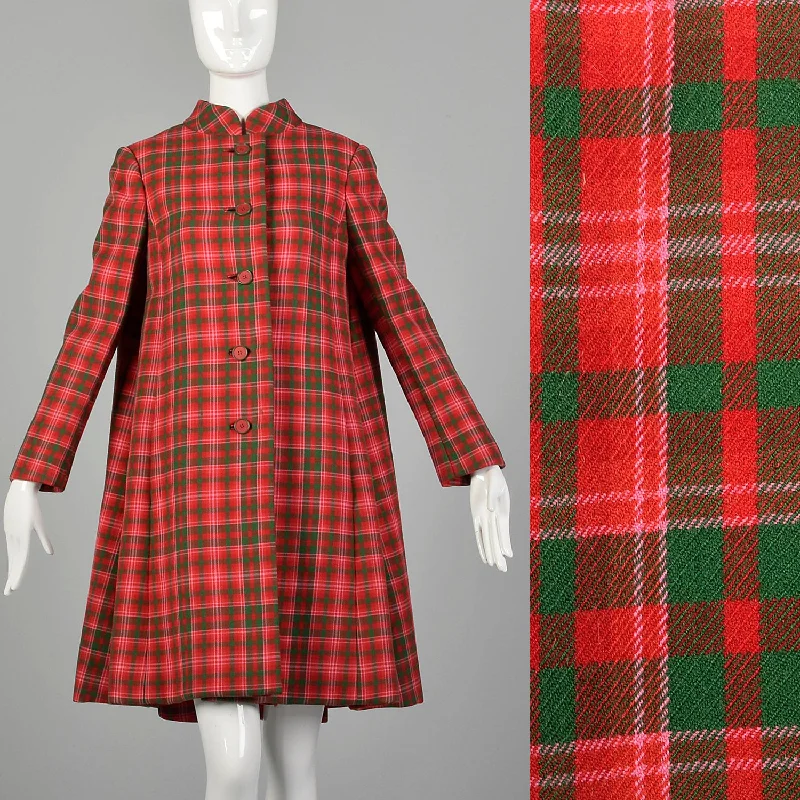 Medium Geoffrey Beene 1960s Red and Green Plaid Swing Coat