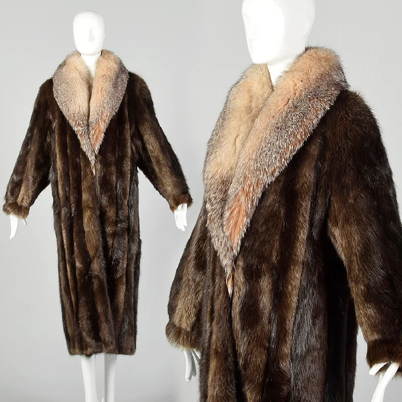 Medium 1980s Brown Long Hair Beaver Fur Coat