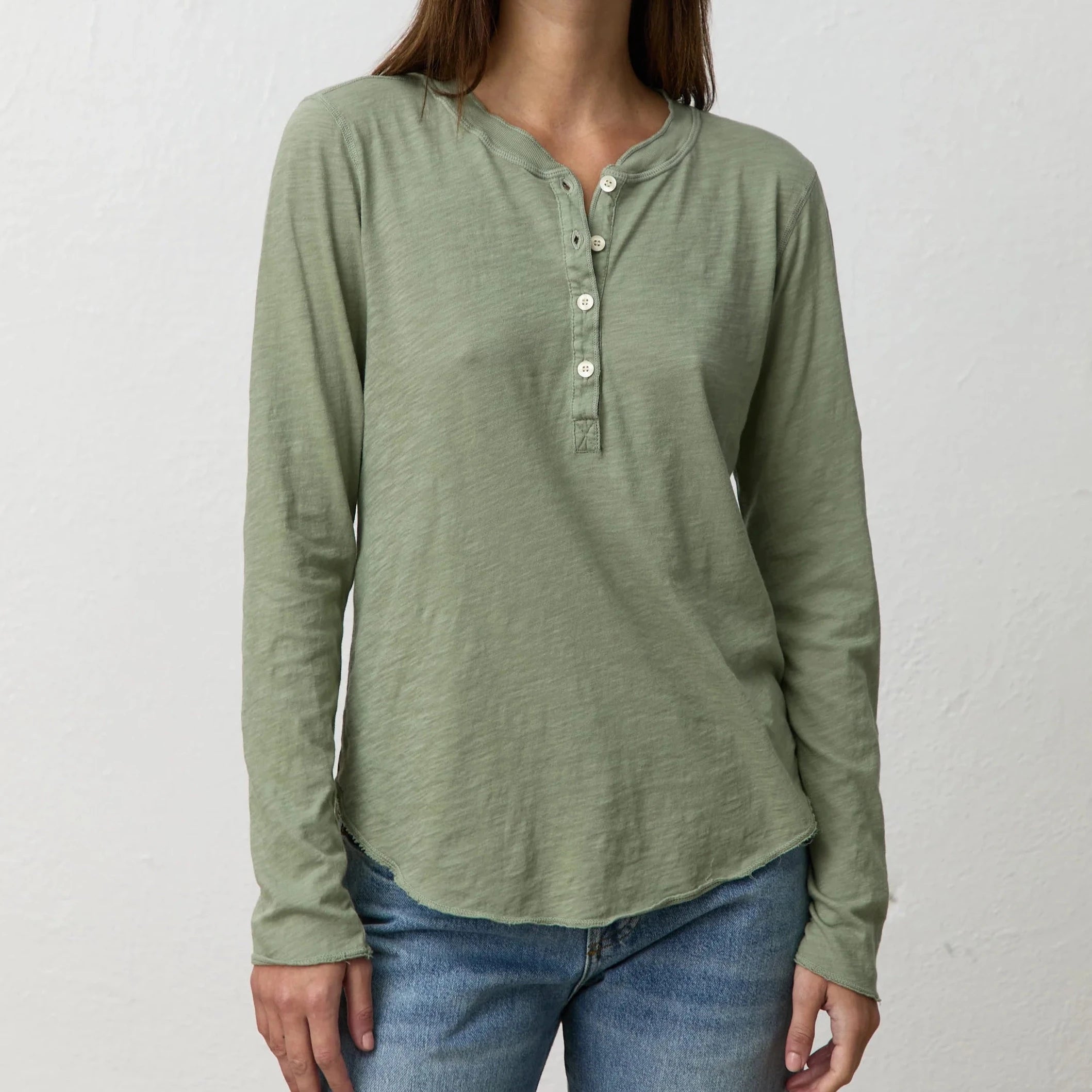 Hal Henley Top |.Dusty Green